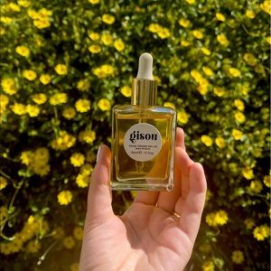 Gisou hair oil by Negin Mirsalehi